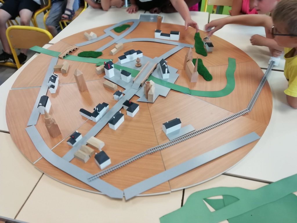 Activité scolaire - Béatrice GUYONNET